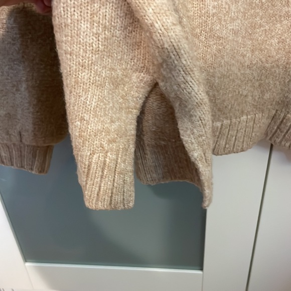 Max studios tan turtleneck sweater - Picture 5 of 8